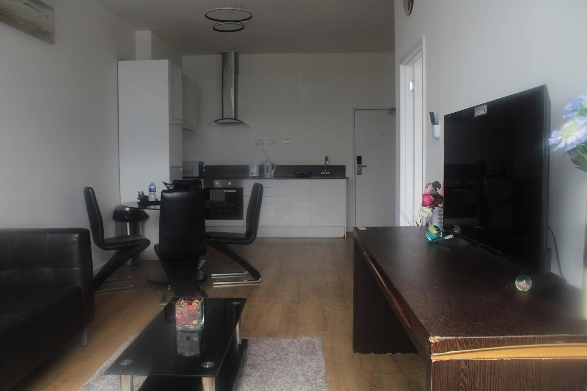 Flat 405 One Bedroom Apartment Birmingham Exterior photo